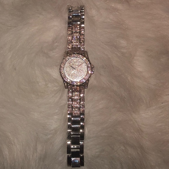 Avon | Pink Swarovski Elements Quartz Watch - Picture 4 of 4